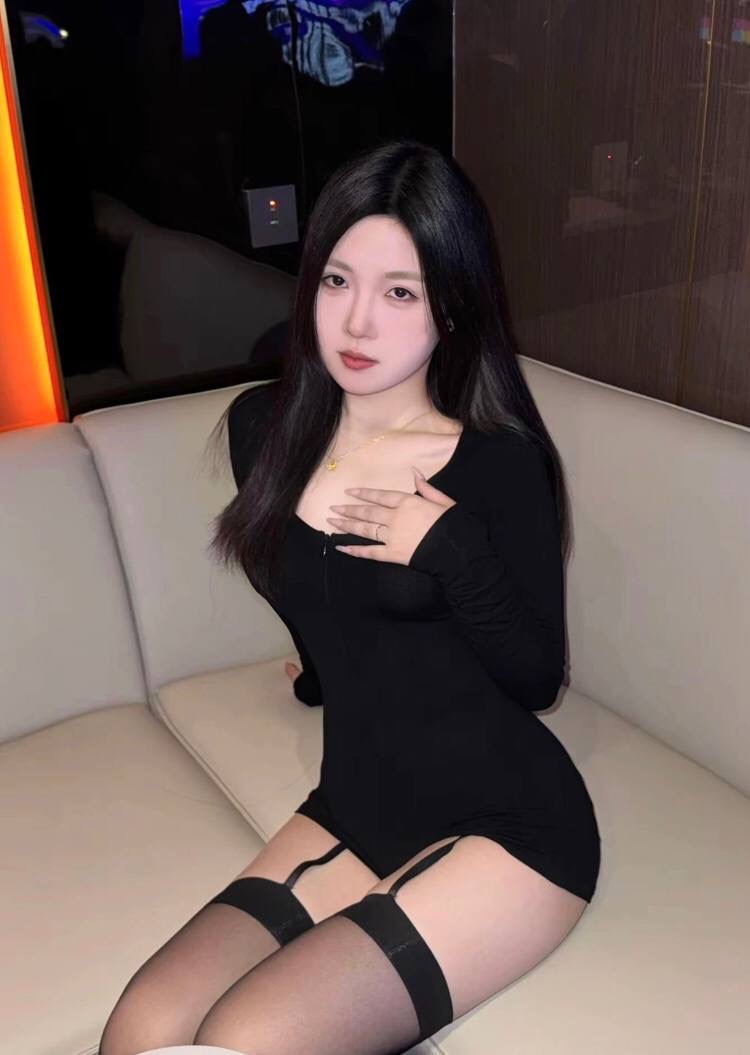 174508uhw8d0c0chk2mhch.jpg
